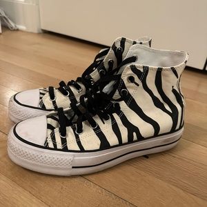 WORN ONCE CUSTOM ZEBRA PLATFORM CONVERSE SIZE 8.5W